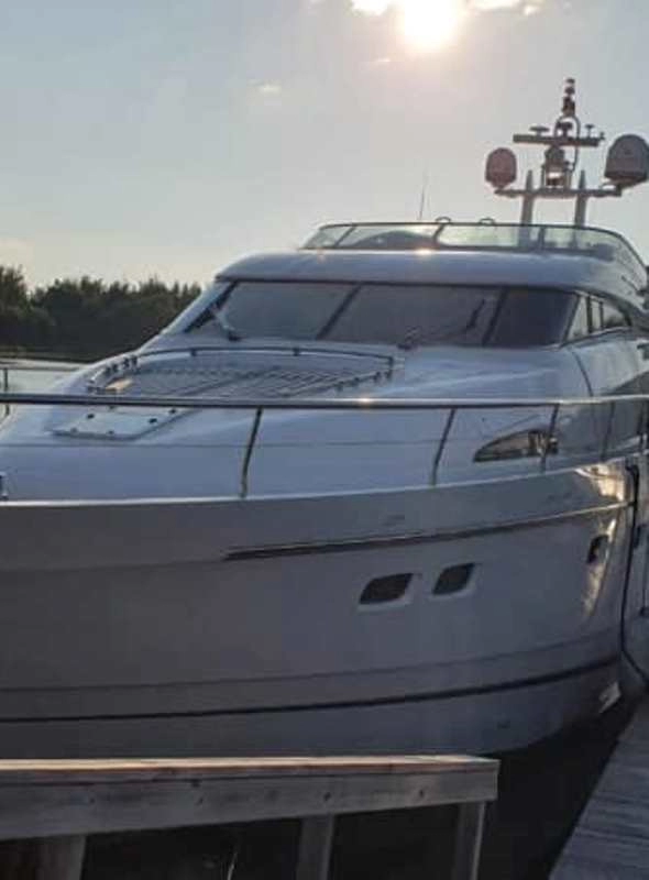 Fairline 74